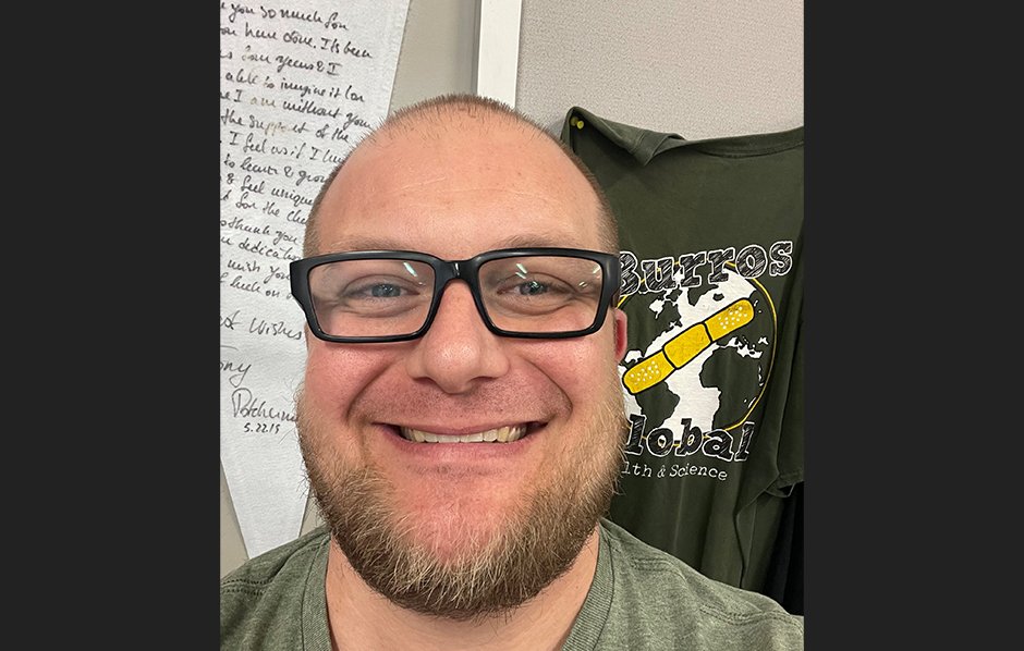 Three MNPS high school science teachers have won 2025 STEM Research Grants from the Society for Science! Just 24 educators from across the nation received the grants, which are dedicated to expanding inquiry-driven science education in middle and high school classrooms.
