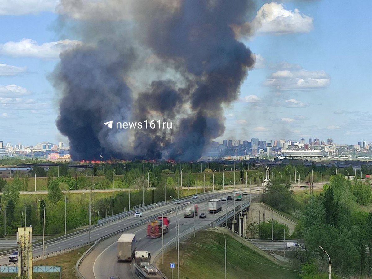 TWMCLtd's tweet image. #RussiaOnFire 

There were dramatic photos and videos from Rostov in Russia earlier today.

But despite the scary look, it was just grass burning after the recent hot and dry spell.