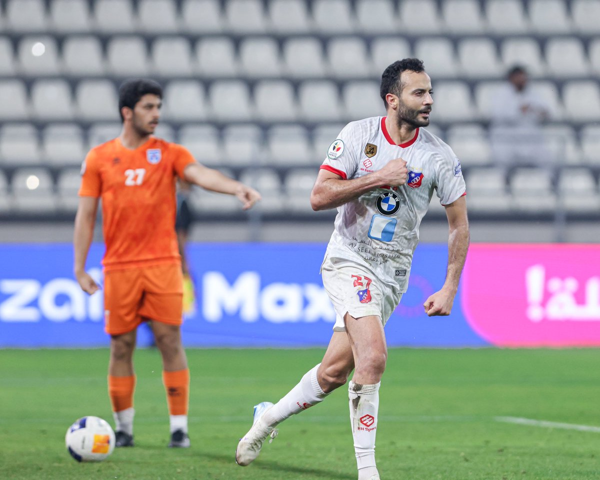kuwaitclub's tweet photo. 📸

#كأس_ولي_العهد
📍 نصف النهائي 

الكـويت 4
كاظمـة 2

• مقتطفات من المباراة 
.
#نادي_الكويت 
#Kuwaitclub https://t.co/0ueFUboqll