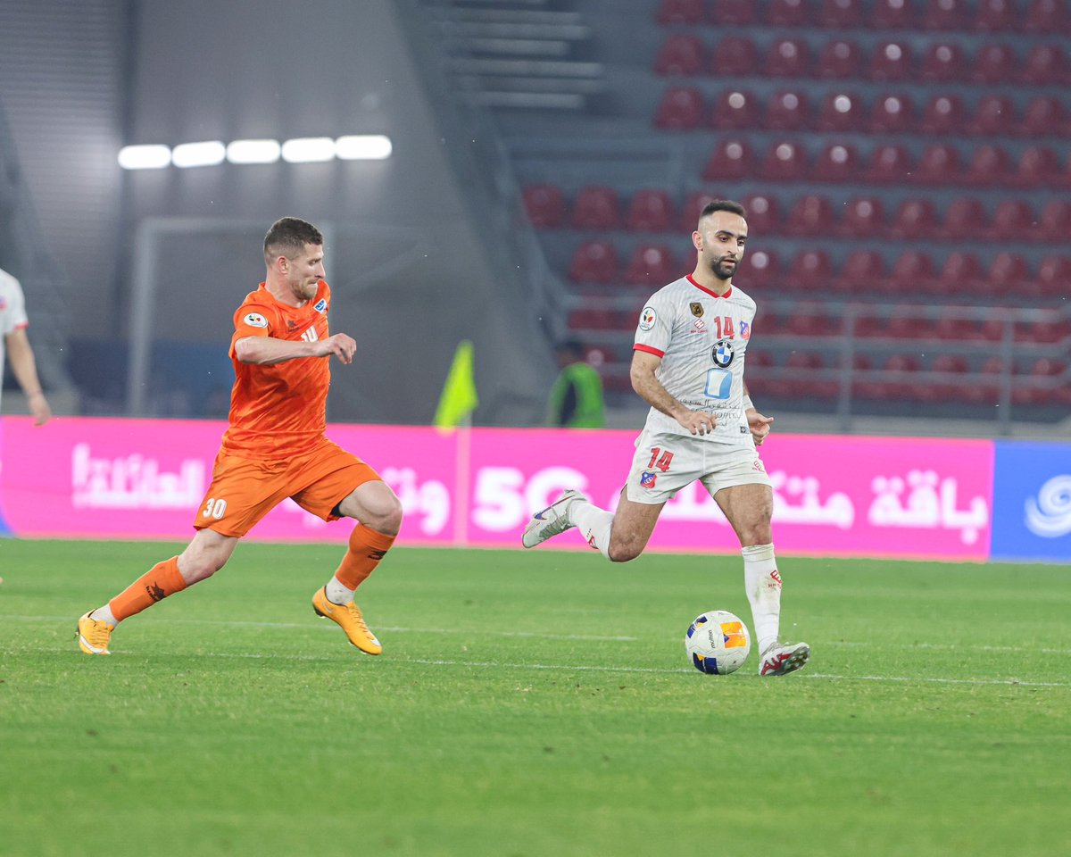 kuwaitclub's tweet photo. 📸

#كأس_ولي_العهد
📍 نصف النهائي 

الكـويت 4
كاظمـة 2

• مقتطفات من المباراة 
.
#نادي_الكويت 
#Kuwaitclub https://t.co/0ueFUboqll