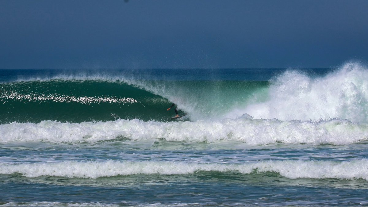 Très jolies conditions de #surf aujourd'hui dans les Landes ☀️🤙🤙🤙 #surf #surfing #surfers #hossegor #surfreport #ripitup
