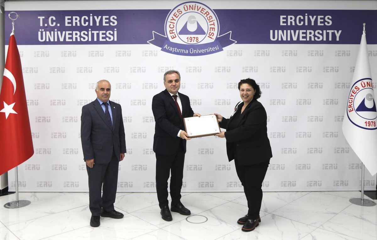 ProfFatihAltun's tweet photo. Fakültemiz Turizm İşletmeciliği Bölümü, TURAK tarafından 31 Aralık 2027'ye kadar "Tam Akreditasyon" almaya hak kazanmıştır.
Emeği geçen akademik ve idari tüm personelimizi tebrik ederim.
#ErciyesÜniversitesi #TURAK #Akreditasyon https://t.co/Zi4OcpdDFY