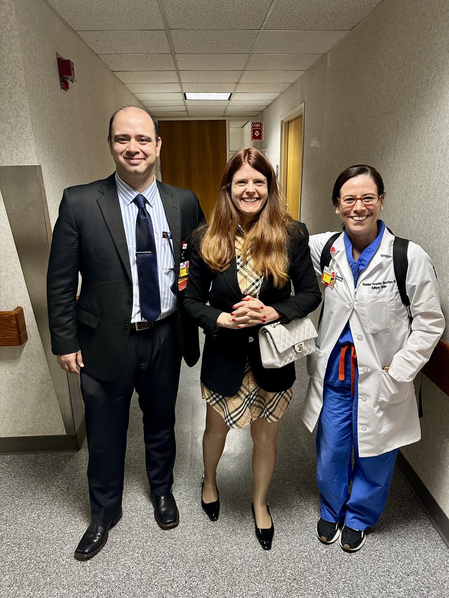 Case Western Reserve Univ/UH Epilepsy Program (@cwruepilepsy) on Twitter photo Fantastic day with Prof. Frauscher <a href="/AnphyLab/">The AnPhy Lab</a> from <a href="/Duke_Neurology/">Duke Neurology</a>
Thank you so much for the visit 🙏🏼🙏🏼🙏🏼 #NeuroX #Epilepsy #SEEG Fantastic day with Prof. Frauscher <a href="/AnphyLab/">The AnPhy Lab</a> from <a href="/Duke_Neurology/">Duke Neurology</a>
Thank you so much for the visit 🙏🏼🙏🏼🙏🏼 #NeuroX #Epilepsy #SEEG
