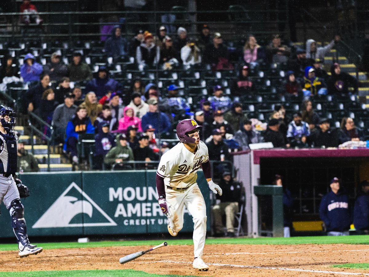 Cronkite Sports (@cronkitesports) on Twitter photo ASU Baseball: During Saturday's 16-6 win over BYU, the Sun Devils broke multiple program records, including home runs hit in a game and home runs hit in a single inning.
<a href="/AndrewJHayslett/">Andrew Hayslett</a> has the story.
cronkitesports.com/asu-has-a-reco… ASU Baseball: During Saturday's 16-6 win over BYU, the Sun Devils broke multiple program records, including home runs hit in a game and home runs hit in a single inning.
<a href="/AndrewJHayslett/">Andrew Hayslett</a> has the story.
cronkitesports.com/asu-has-a-reco…