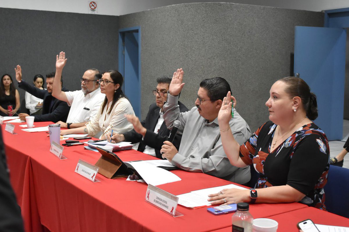 CEDHJ's tweet photo. Como parte del Consejo Estatal para la Prevención del Síndrome de Inmunodeficiencia Adquirida #COESIDA, la CEDHJ participó en la #primera sesión de 2025. https://t.co/3ZzyCiZ6aT