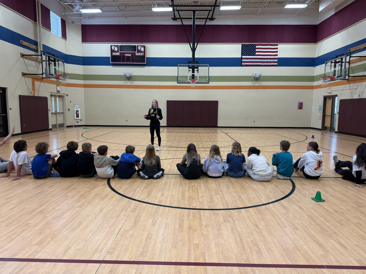 Had a great time at Creekside Elementary today! It was an honor to share my journey, talk about what it takes to become a college athlete, and stress the importance of good grades and hard work. Grateful to have been able to speak to the younger generation of athletes!
