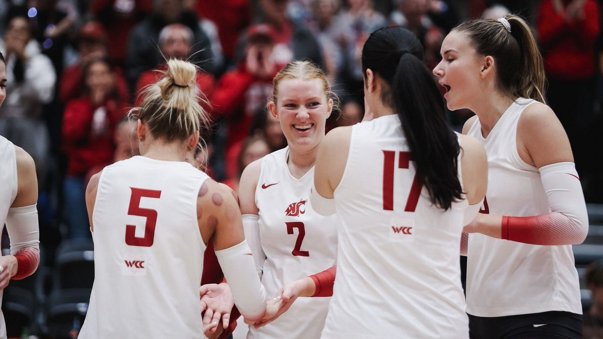 Felt some BIG energy in our home win over Oregon State last October! ⚡

#GoCougs #FlashbackFriday