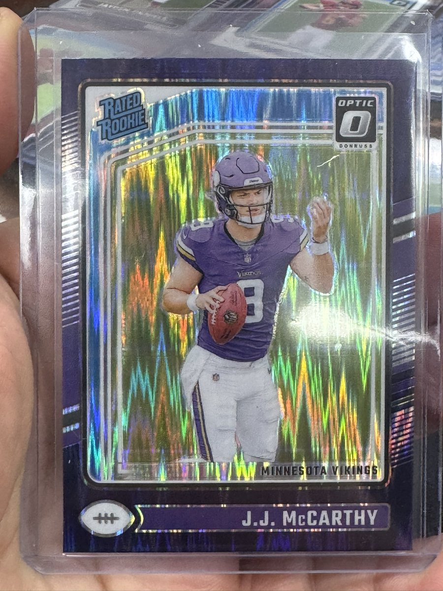 MEGACARDINVESTOR tweet media