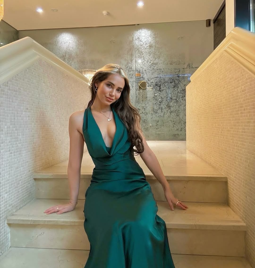 sanne1vander's tweet image. If music be the food of love, play on...