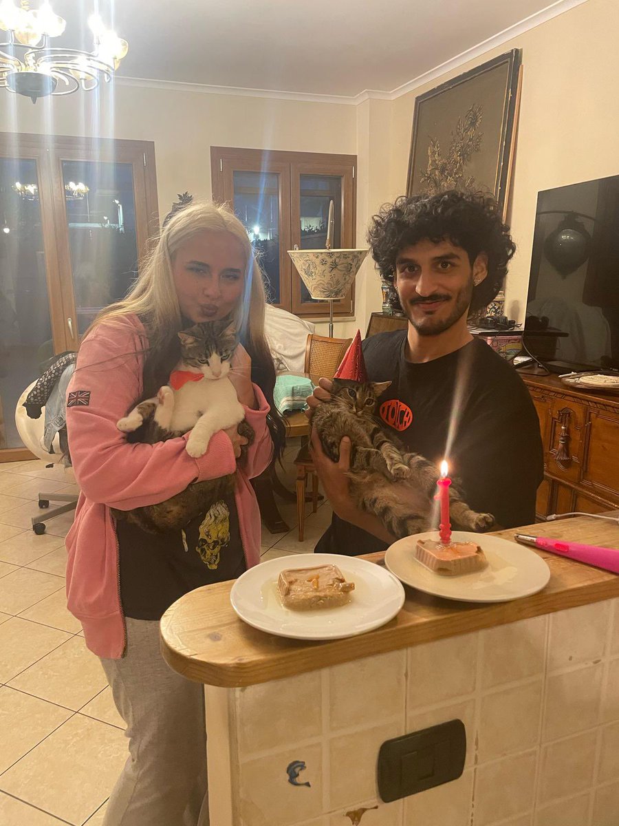 gioslie's tweet photo. 1 year old and thriving 🩷 la cosa più bella che mi è capitata 😭 https://t.co/CJX4im2ESO