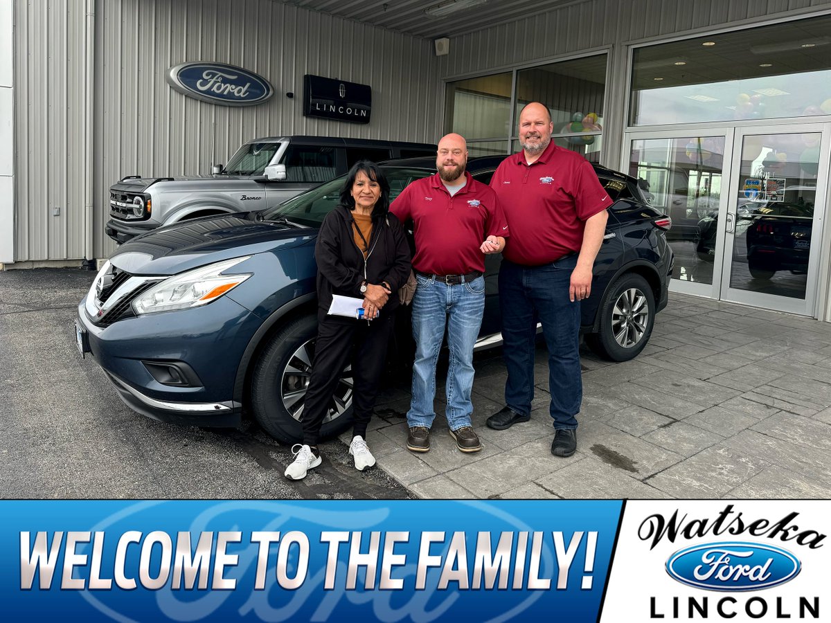 WatsekaFord's tweet image. 🎉 Congratulations, Mary from Piper City! We're thrilled to welcome you to the Watseka Ford family with your new Nissan Murano!🚙  A big thank you for working with our sales associate, Troy, to make this happen. Here's to many happy miles ahead! 🌟#WatsekaFord #FirstTimeCustomer