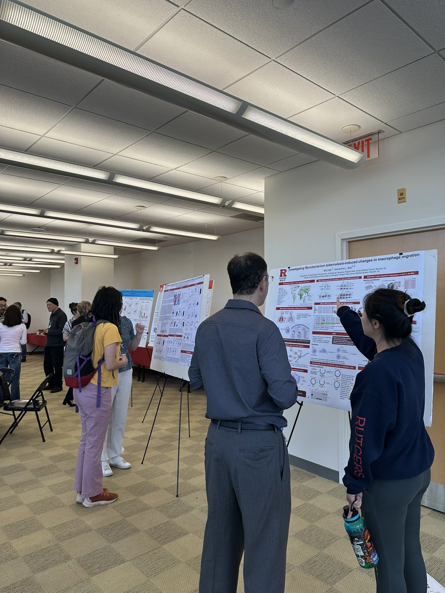 On April 24th, the MD/PhD program held its 2nd annual symposium! Students in the program shared their work through poster and oral presentations, and Dr. Monica Driscoll gave an informative presentation on her work exploring the biology of aging using C. elegans!