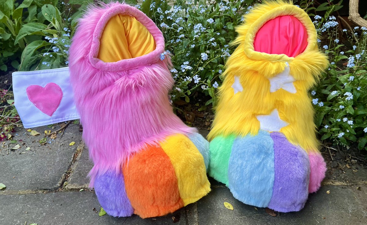 KiwiSodas's tweet image. Feet paw comm for @puddinplush  done!!