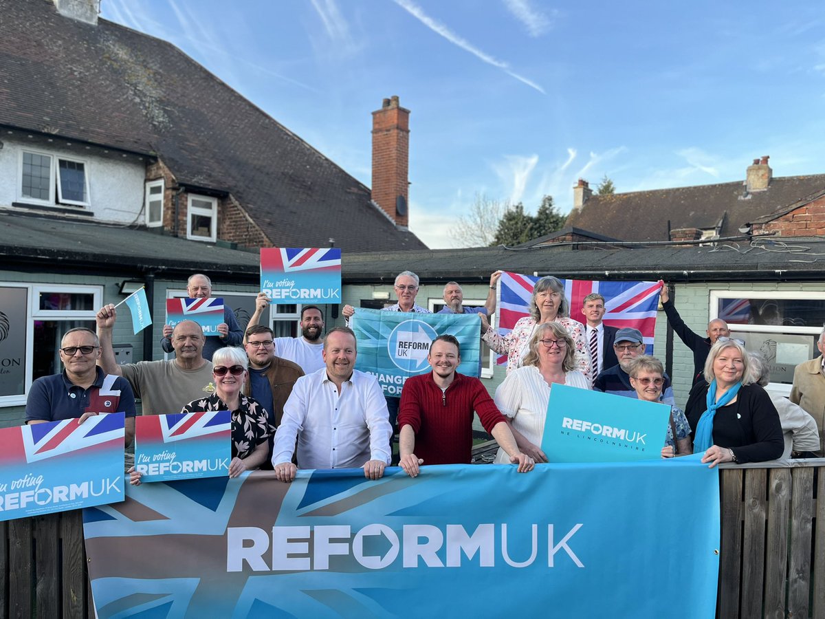 OliverReform's tweet photo. What an incredible meeting we had today!
On 1st May, make sure to vote Reform UK โ real change starts now! โก๏ธ๐ฌ๐ง
#VoteForCommonSense #VoteReformUK #VoteForChange https://t.co/IgoqS8ifx9