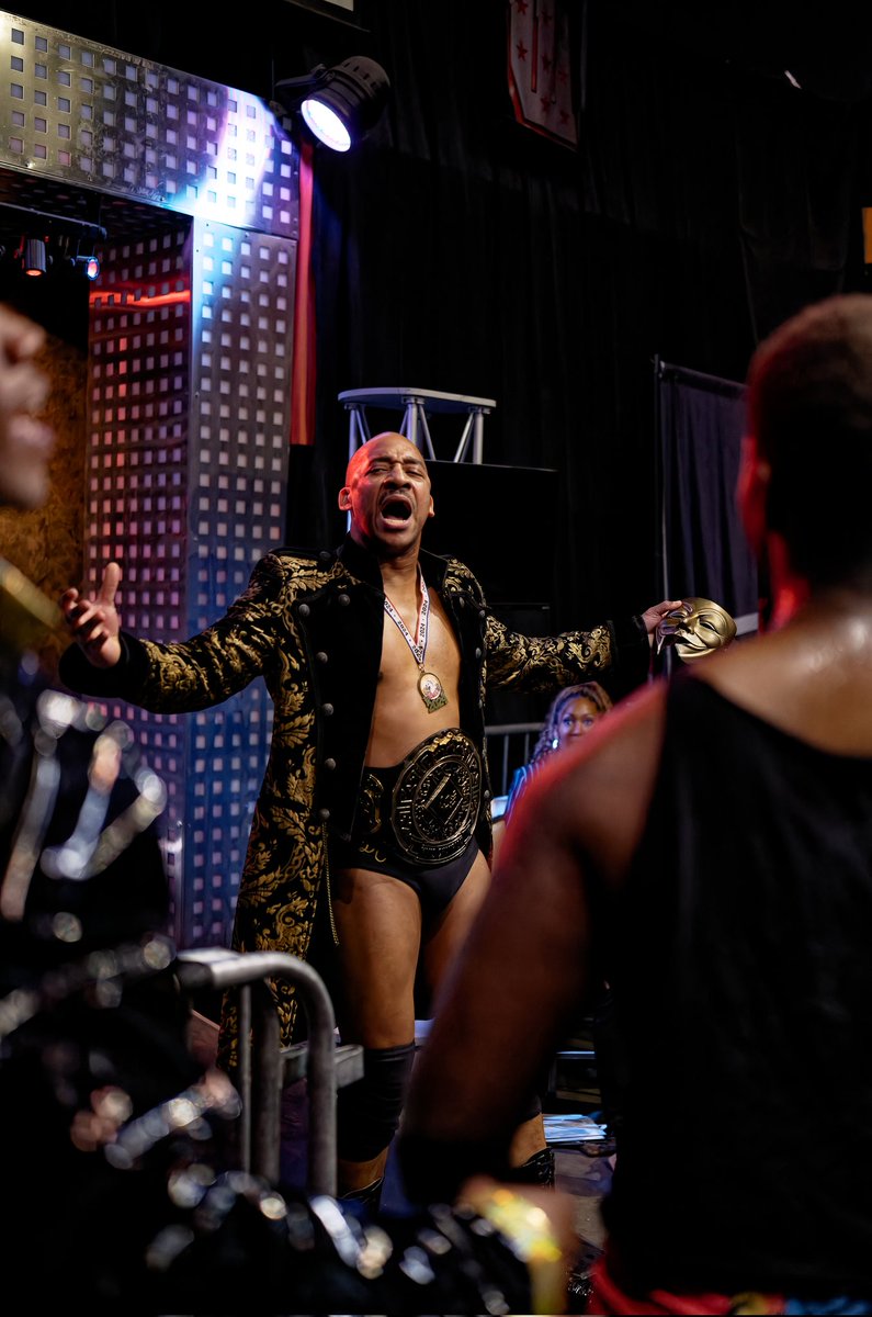 MrDariusCarter's tweet photo. My reign as #ASEMensChampion has been SO stellar, the top suggestions I'm seeing for the debuting @ASEWrestling WOMEN'S Championship are:

@MercedesVarnado
&amp;
@ajakonguraken

Let's talk about it!

Your Leader Has Spoken.

#Day143
#LeaderOfTheCulture https://t.co/rbuasiTqwI