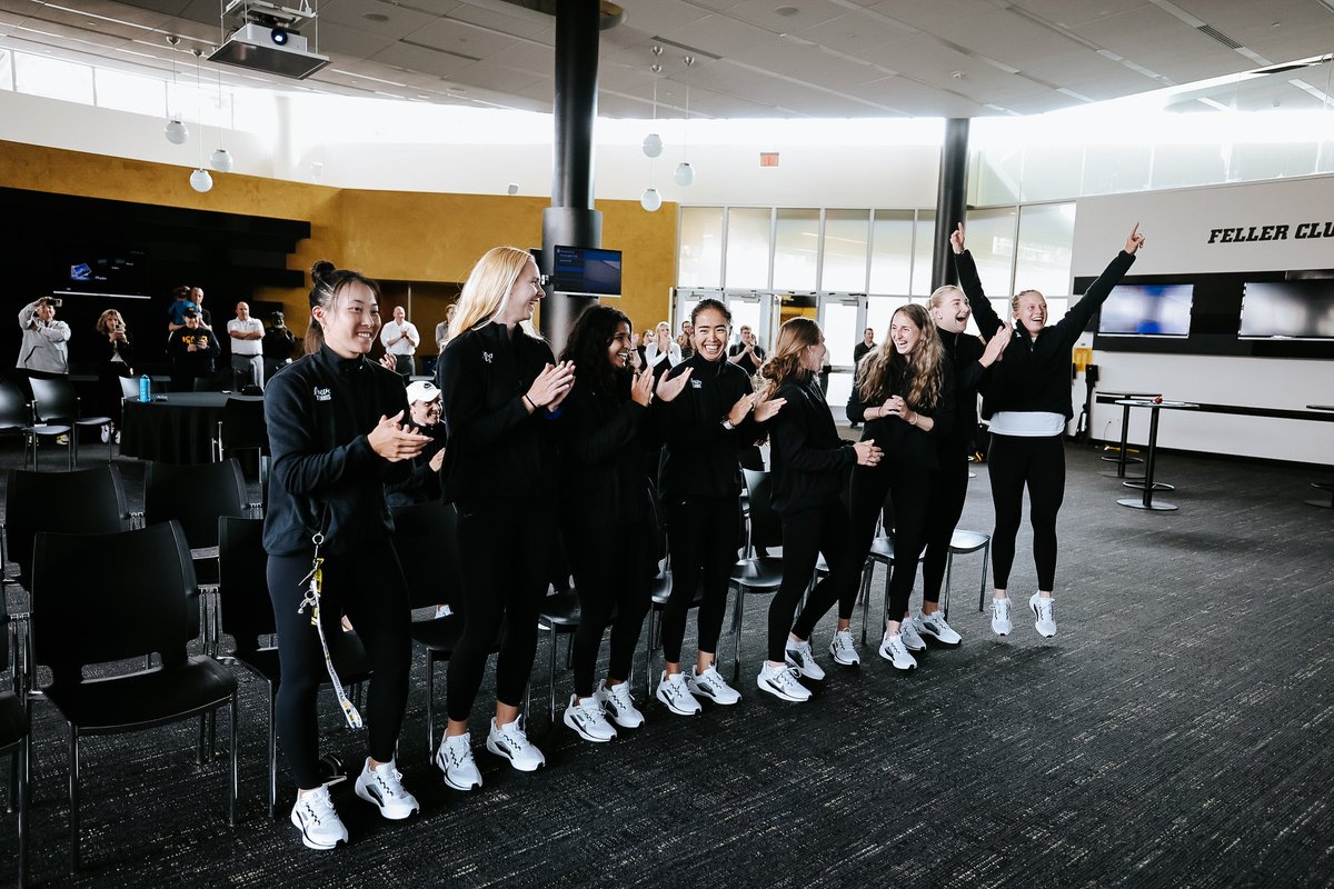 The Iowa Hawkeyes tweet media