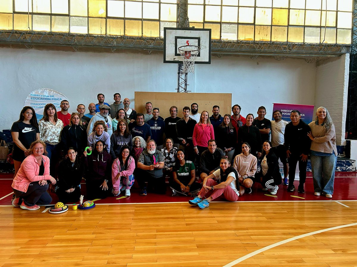 Leo Troncoso (@leot14) on Twitter photo En📍#ExaltaciónDeLaCruz, realizamos la Asistencia Técnica 👉🏻El abordaje de los Juegos y Deportes alternativos en la clase de Educación Física.
➡️Continuamos jerarquizando a la Educación Física en cada Distrito de la PBA💙.
<a href="/Kicillofok/">Axel Kicillof</a> <a href="/AlbertoSileoni/">Alberto Sileoni</a> <a href="/pablourquizaok/">Pablo Urquiza</a> #DiegoNanni En📍#ExaltaciónDeLaCruz, realizamos la Asistencia Técnica 👉🏻El abordaje de los Juegos y Deportes alternativos en la clase de Educación Física.
➡️Continuamos jerarquizando a la Educación Física en cada Distrito de la PBA💙.
<a href="/Kicillofok/">Axel Kicillof</a> <a href="/AlbertoSileoni/">Alberto Sileoni</a> <a href="/pablourquizaok/">Pablo Urquiza</a> #DiegoNanni