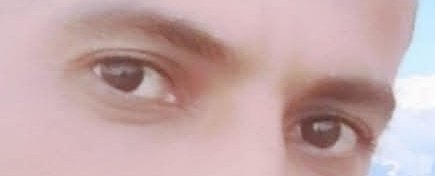 دمعَ عيني لا تسابقْ مهجتي
قد جفّ نبعُ الحُبِّ وانهدّ الرجاء

ماتتْ أمانينا.. كزهرٍ ذابلٍ
واستوحشتْ روحي وصار الحزنُ ماءْ

#يوميات_مقربع