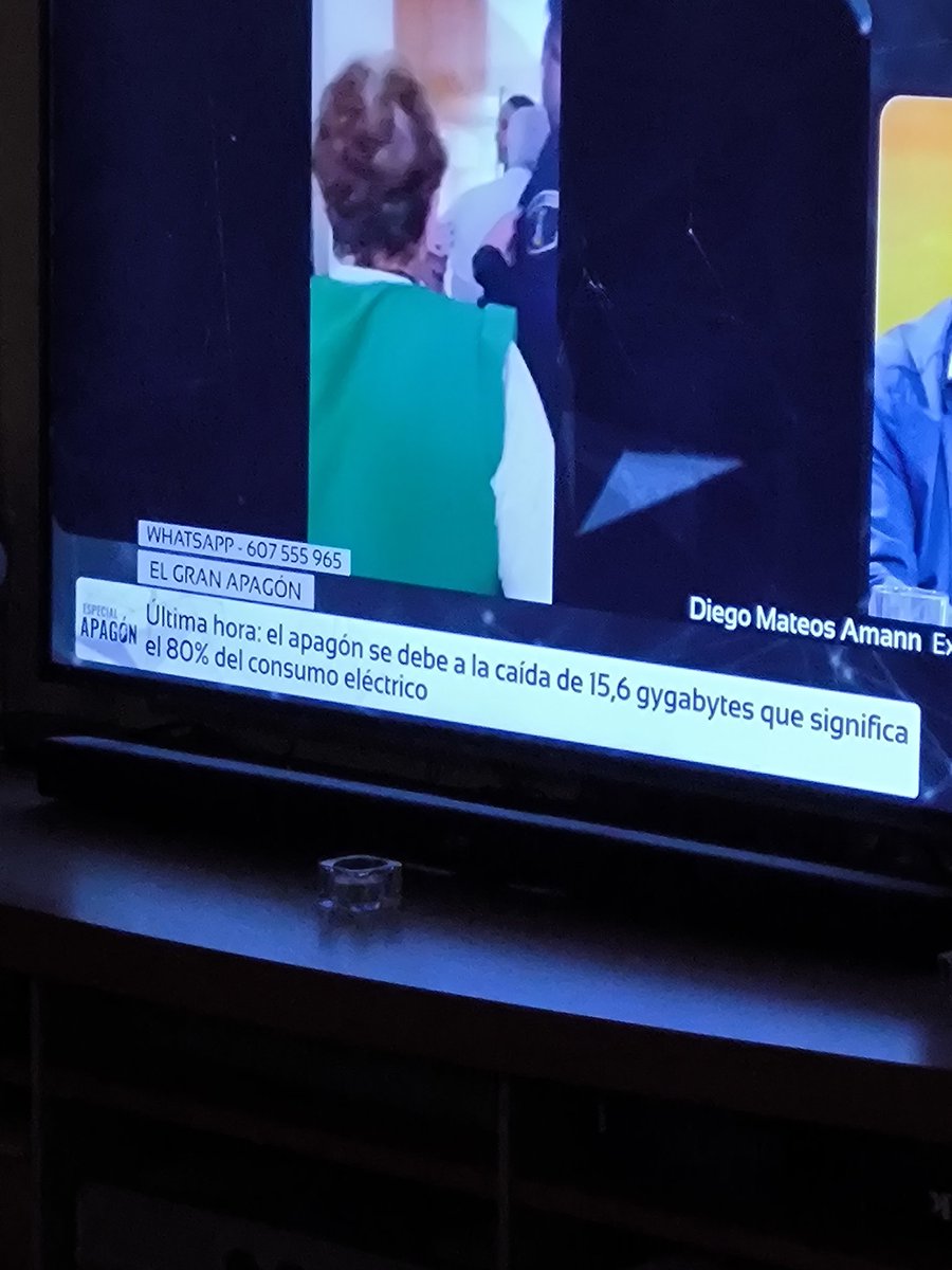 Lo de poner gigabytes y mal escrito si que tiene coña #apagon