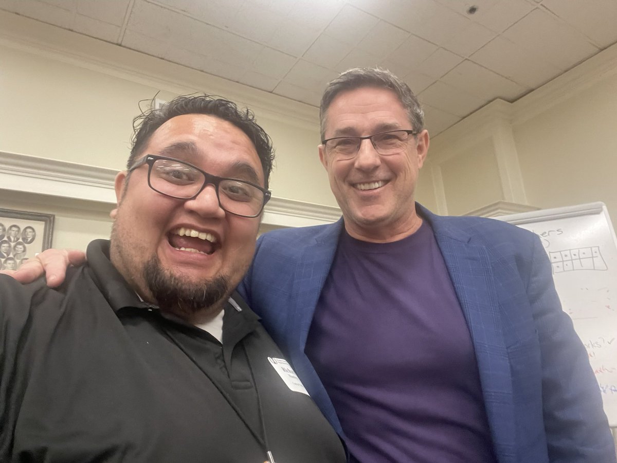 MrMontoya87's tweet image. A tad late but got to meet some awesome math ppl during a recent PD. 
#studentdiscourse

@MikeFlynn55 and @Zakchamp