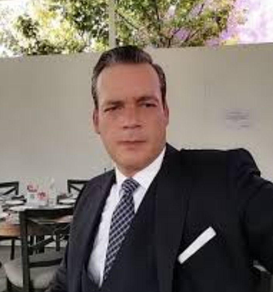 catrina_nortena's tweet photo. Ya sacaron a Zedillo de su ataúd a atacar al futuro Ministro @cesargutipri porque la fachiza tiembla de miedo de que por fin se haga justicia. Zedillo metió a su papá Gutiérrez Rebollo a la cárcel con pruebas falsas, ahora el Lic. Cesar le hará Justicia al Pueblo y meterá a Zedillo a la cárcel.

Mi voto y el de mi familia serán para Cesar Gutiérrez Priego #49...