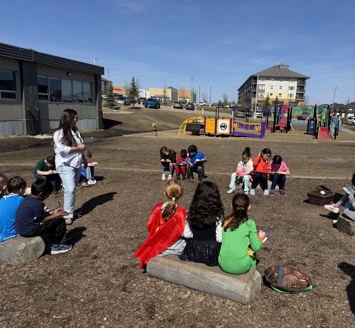 Mrs. Canning’s grade 1 class was enjoying the weather with our outdoor learning area! <a href="/WGHillElem/">WG Hill Elementary</a> <a href="/FMPSD/">Fort McMurray Public School Division</a> <a href="/APPLESchools/">APPLE Schools</a>