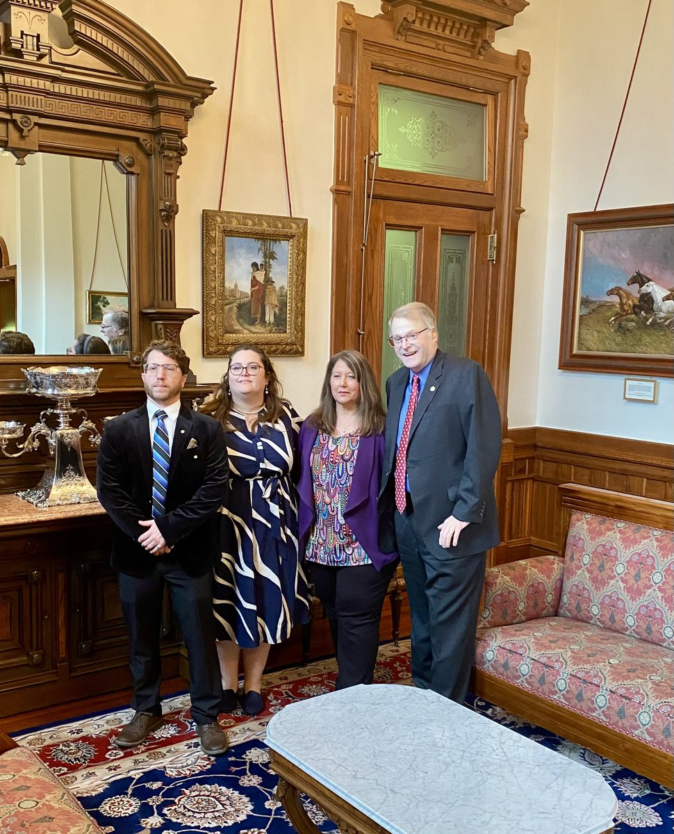 Today, I was able to present a resolution on the Senate floor commemorating the life of my friend, Stan Parker. Stan was a native of Waco and known for his passion for philanthropy and service to veterans. I am honored his family (l:r Austin, Jessica, Valerie) was able to be here
