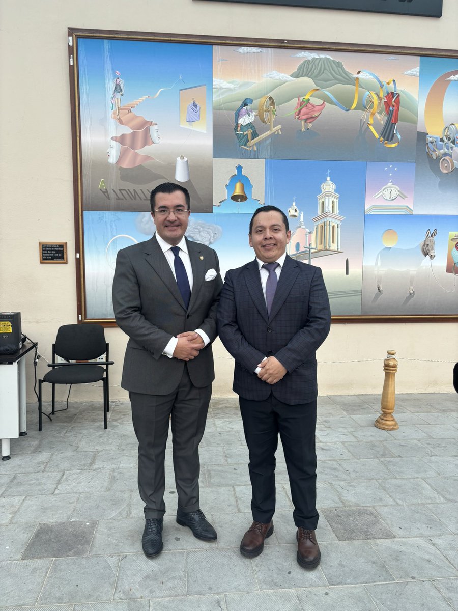 Entrega de credenciales a las autoridades electas en la provincia de #Imbabura por parte del CNE en el Complejo Cultural <a href="/FabricaImbabura/">Fábrica Imbabura</a>. Nuestro representante <a href="/luchovasquezr94/">Luis A Vásquez R.</a> estuvo presente en este evento importante que es parte de la #Democracia de nuestro país.