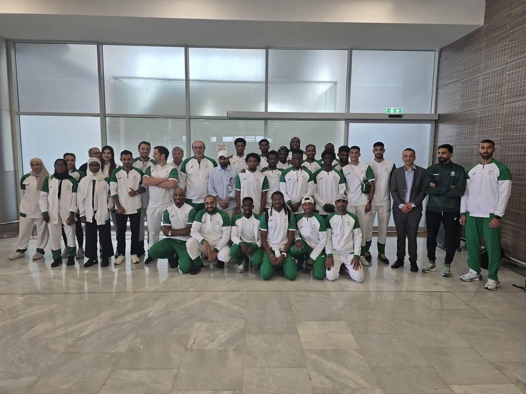 saudiathletics's tweet photo. 📸 | جانب من وصول بعثة المنتخب السعودي الأول لألعاب القوى إلى مدينة وهران الجزائرية، استعدادًا للمشاركة في منافسات البطولة العربية الـ 24، التي تنطلق بعد غدٍ الأربعاء 🎽✨ https://t.co/ppE4rjE7XG