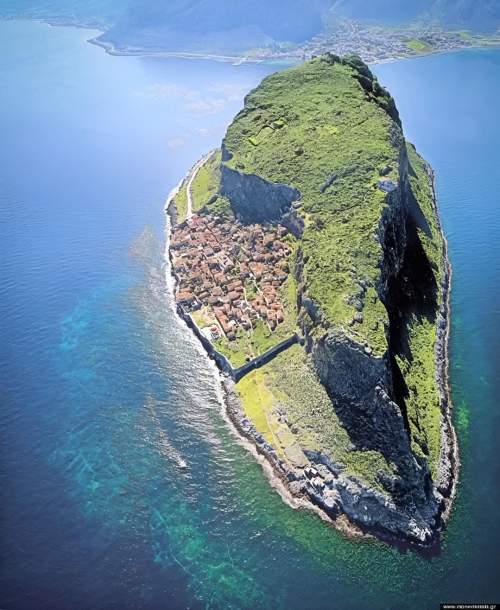 Monemvasia, also known as the "Hidden City", in the southeastern Peloponnese.🇬🇷