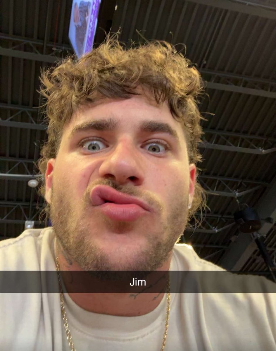 Celeb & Armpit Gooner 🥴 tweet media