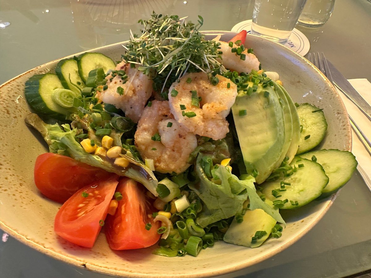 Abendessen (@ 35 Millimeter in München, Bayern) swarmapp.com/user/209540/ch…