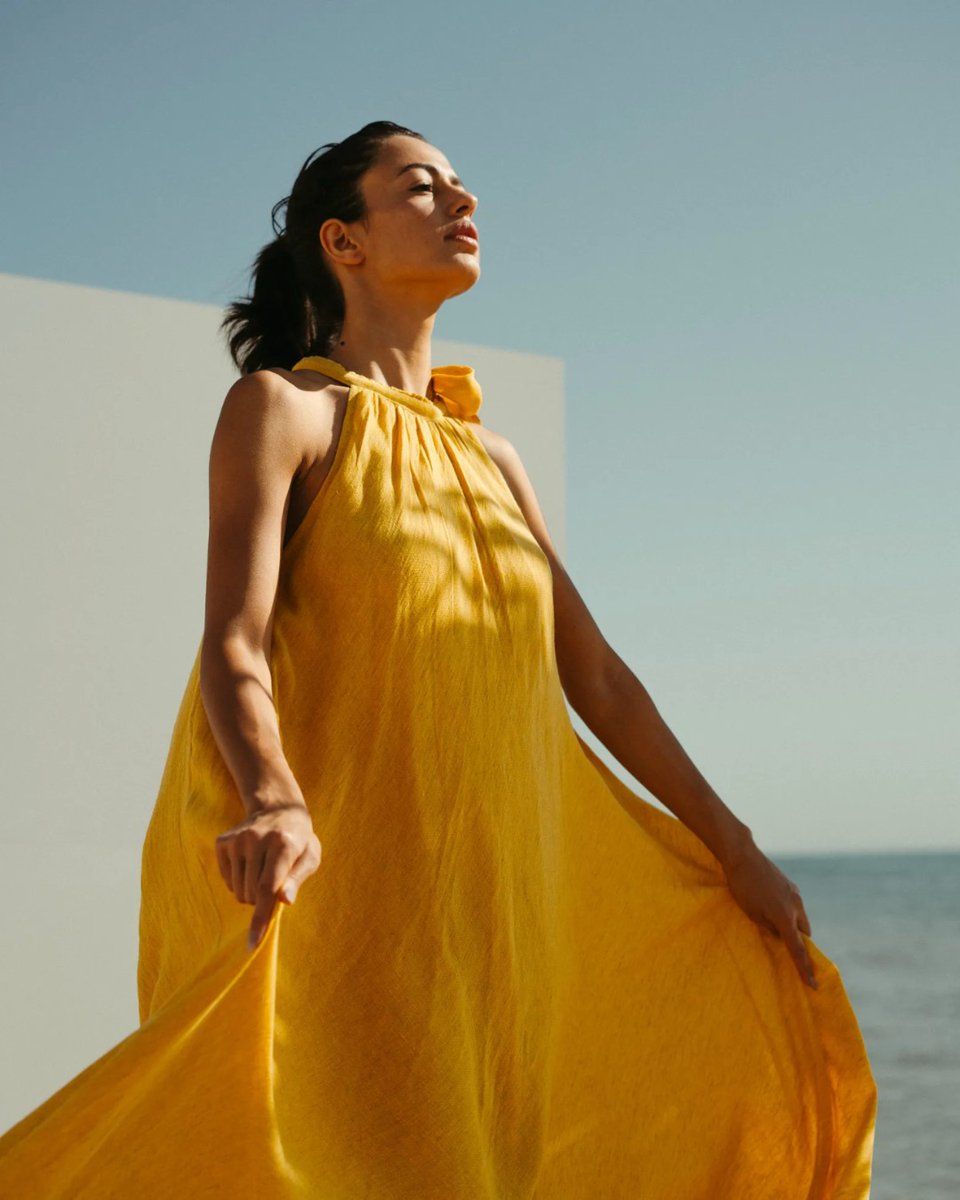 shopsoukra's tweet image. Cut on the bias for a flattering drape, Baraa’s double-lined linen design blends sun-soaked elegance with tailored simplicity. Limited pieces—don’t miss your moment. 🌞

soukra.co/product/diane-…

#yellowsundress #perfectforsummer #fashionandfunction #linenmusthaves