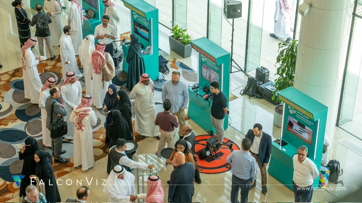 FalconViz's tweet photo. We are proud to have participated and exhibited at the @KAUST_News Future Mobility Sandbox,and meeting His Excellency Eng. Saleh Al-Jasser, Minister of Transport and Logistic Services, during the event — a proud moment for the FalconViz team.
#FutureMobility #urWorldDigitized https://t.co/BUkheEimrn