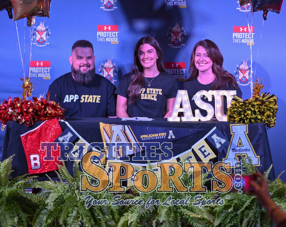TriCitiesSports.com Photo Gallery Presented by <a href="/FoodCity/">Food City</a> ... <a href="/BooneAthletics/">Danny Good</a> <a href="/BlazerBoone/">Daniel Boone Blazer Baseball</a> <a href="/BooneVBall/">Daniel Boone VB</a> <a href="/DanielBooneXCTr/">Daniel Boone XC & TR</a> <a href="/BooneFinal/">Boone Final</a> Class of 2025 Student Athlete Signing Day (2⃣2⃣)
📸 Dawn Lambert Photography
➡️ tricitiessports.com/photo-gallery-…