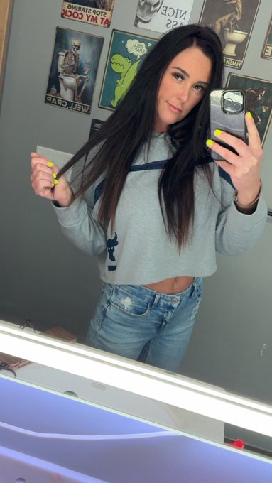 Watch Lacie May's leaked NSFW photo on TwXstars