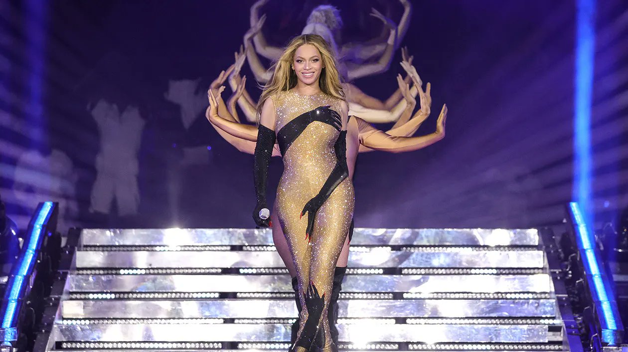 Globe Gossip News on X: "🎤 Beyoncé's Renaissance Tour breaks records,  becoming the highest-grossing tour by a solo artist. Known for her powerful  performances and stunning stage design, she proves she's indeed