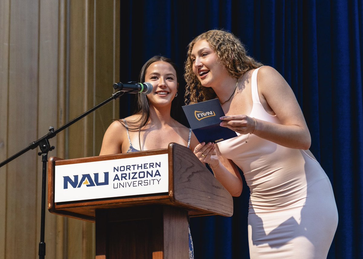 ✨ The 2025 Louie’s Awards ✨

An evening celebrating all our athletic and academic achievements. Congratulations, Hanah Stoddard on receiving the Iron Jack award! 🪓

#RaiseTheFlag | #BigSkyVB