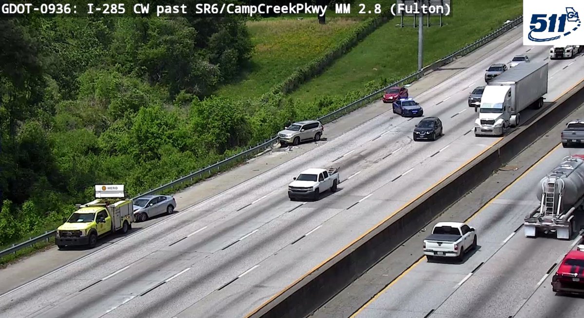 511Georgia's tweet image. FULTON CO.- Far right lane blocked on I-285 S before Camp Creek Pkwy(mm 2.3) due to crash.  

Use caution | Est. clear time: 2:45 pm #ATLtraffic #FultonCounty #EastPoint 

UPDATES: 511ga.org/EventDetails/I…