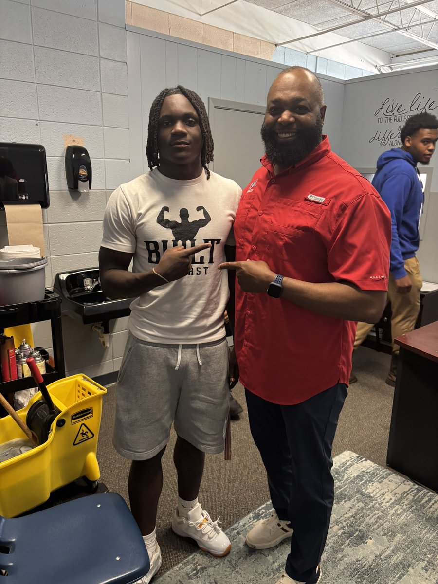 Damarius Yates (@damarius_yates) on Twitter photo After a good conversation with <a href="/coachgallon/">Eric Gallon</a> I’m very blessed to receive a offer from <a href="/JacksonStateU/">Jackson State U.</a> After a good conversation with <a href="/coachgallon/">Eric Gallon</a> I’m very blessed to receive a offer from <a href="/JacksonStateU/">Jackson State U.</a>