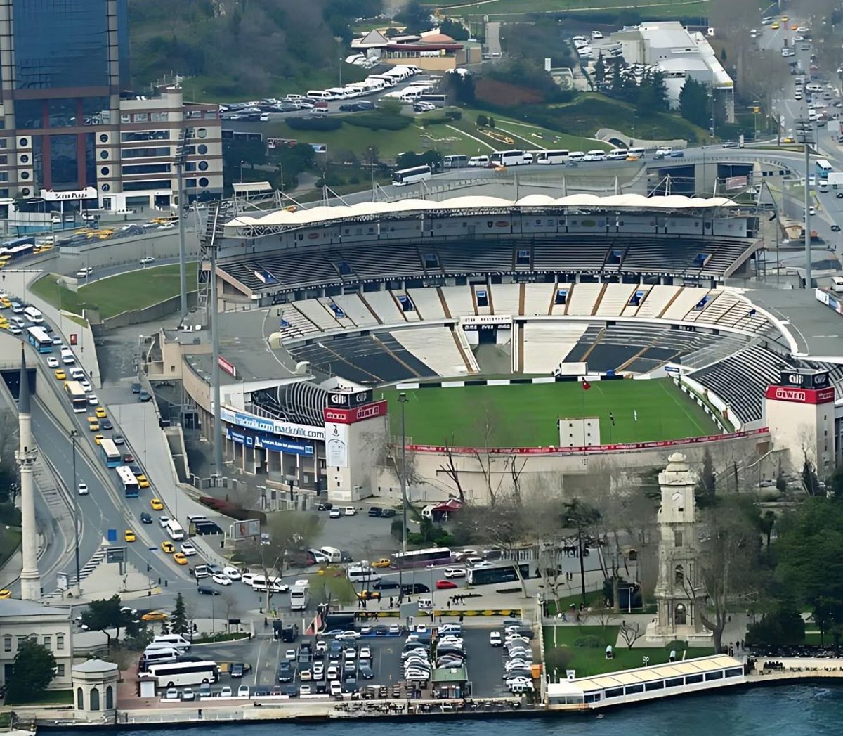 kmrn_KS's tweet photo. @Besiktas @BesiktaStadyumu yıl 2013 https://t.co/A0z5elXY9M