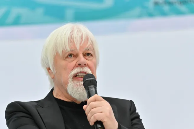 "C'est un gangster, un hooligan de l'écologie" Quand l'activiste Paul Watson flingue Donald Trump
▶️lamontagne.fr/seignosse-4051…