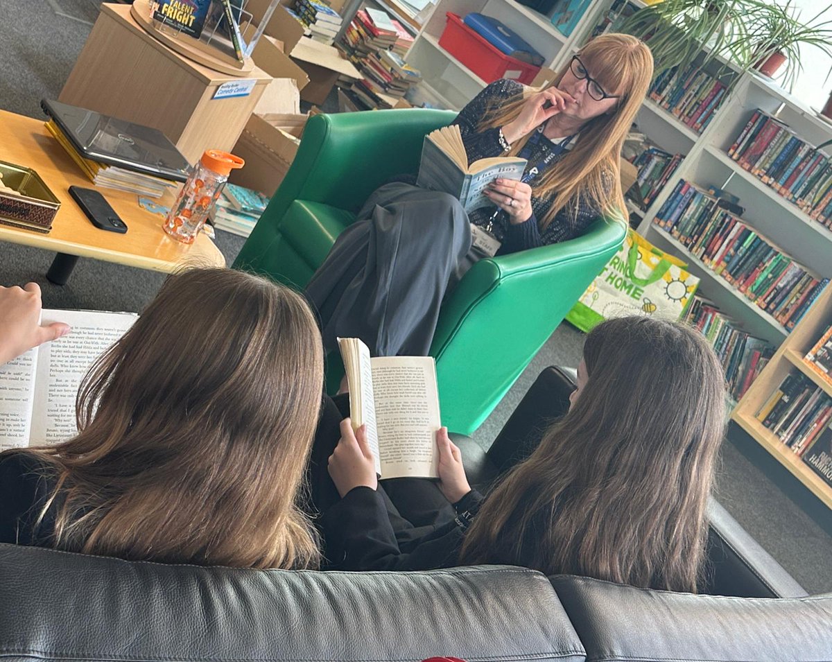 Our brilliant book club! 😍 Come and join us - all welcome! #Reading #readingforpleasure #Enrichment