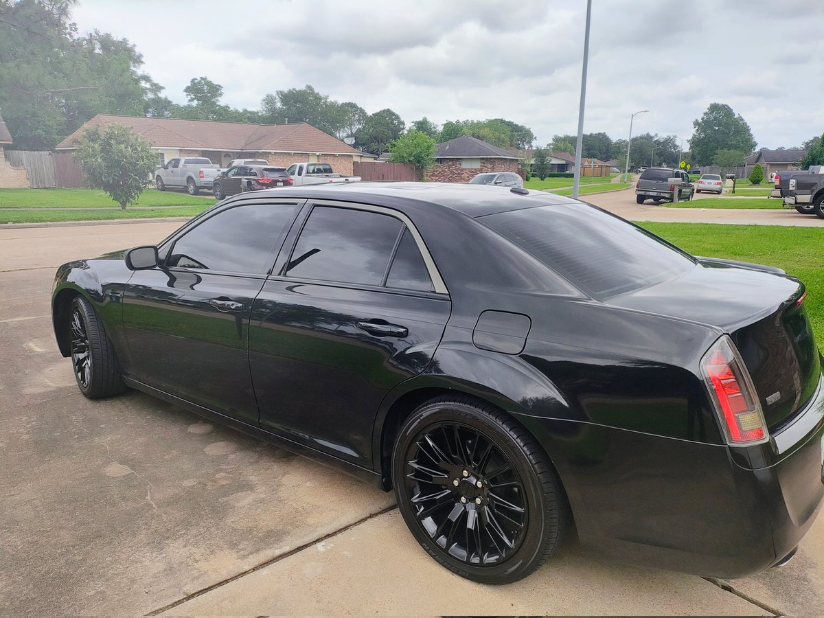 OneilAddison's tweet photo. Black on black on black https://t.co/RakmoQxFEQ