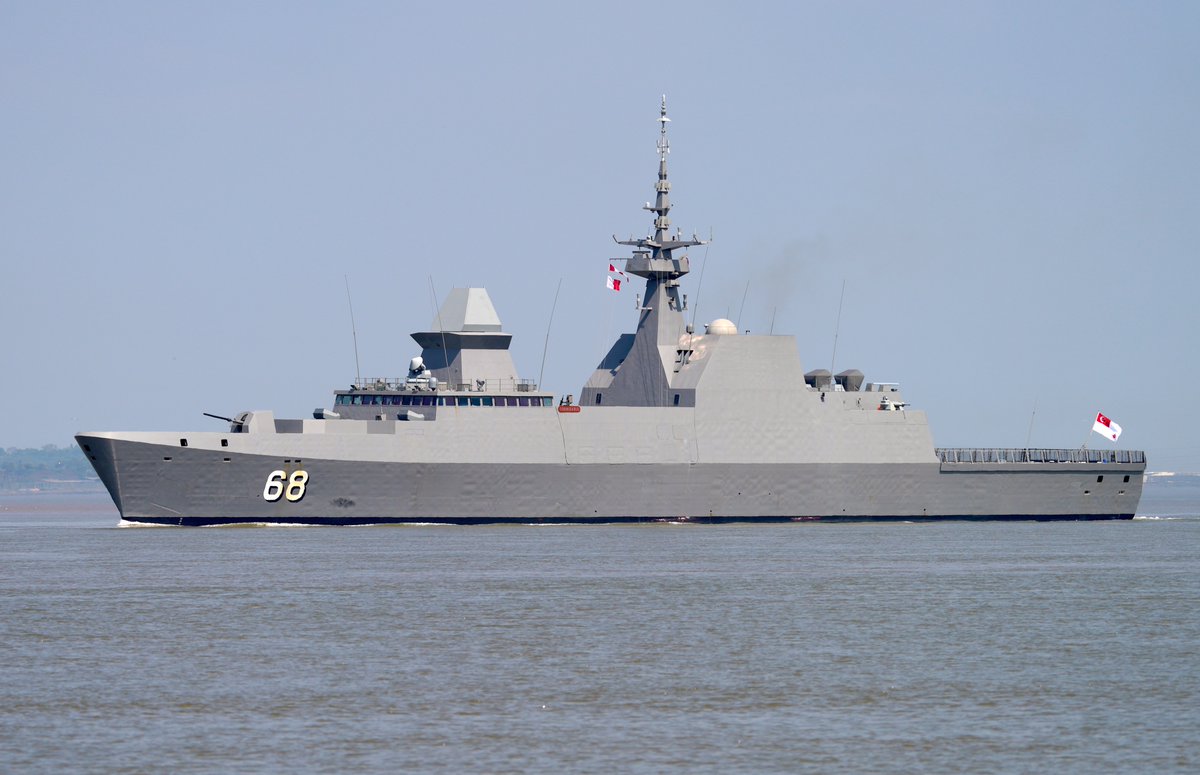 FraserG32883664's tweet photo. The Singapore Navy’s stealth frigate Formidable, cruising the Thames today. #RSSFormidable @IBallantyn @WarshipsIFR @SHCLon #Warship #Warships #Stealth #Frigate #Navy #SingaporeNavy #Gravesend #RiverThames #Thames #Singapore https://t.co/f30DpnxocL