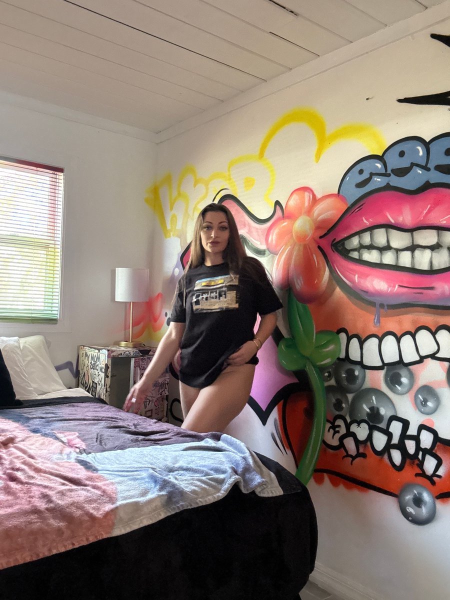 🥺💦 You’ve been so bad. Now you have to do exactly what I say. Show me that cock and prove you’re worth it. Are you up for it? 😏
Fancentro.com/DaniDaniels
#RoleplayQueen #TabooFantasy #SistersBestFriend