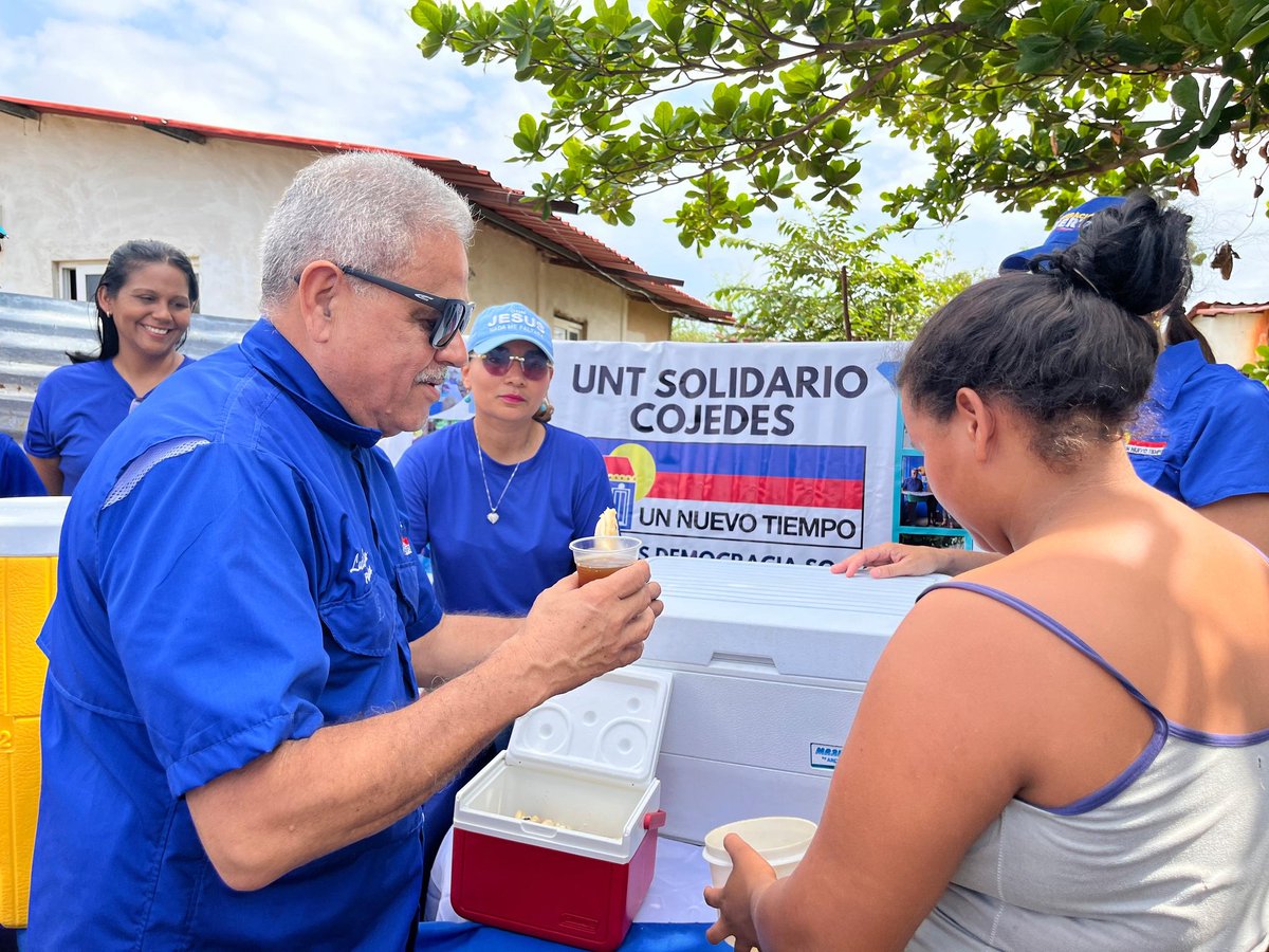 Nuestro Partido Un Nuevo Tiempo Cojedes reafirma su compromiso con las comunidades, llevando a cabo un exitoso arepazo solidario en la comunidad El Renacer.

Esta actividad benefició a más de 200 personas, niños y adultos, y se convirtió en un símbolo de solidaridad y esperanza.