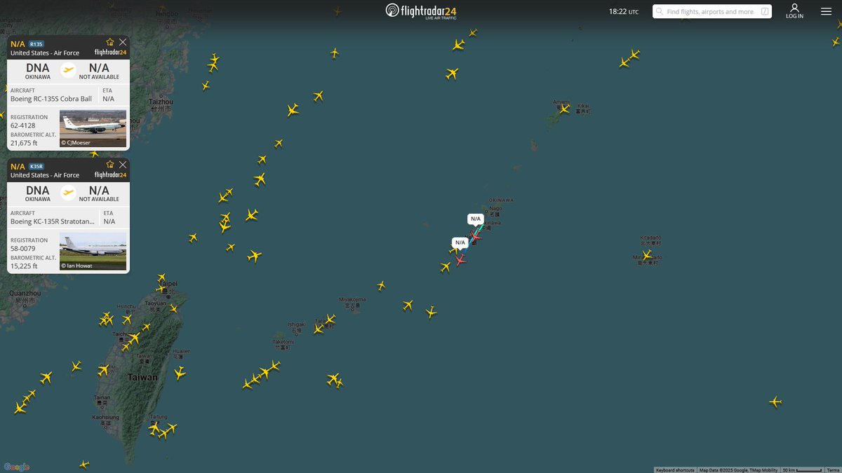 AIYeyENGDdJkjTr's tweet image. Apr. 29, 2025
#Okinawa Kadena Air Base ==&amp;gt;

#NoCALLSIGN #AE01D7 USAF RC-135S Cobra Ball 

Refueling
#NoCALLSIGN #AE0383 USAF KC-135R Stratotanker