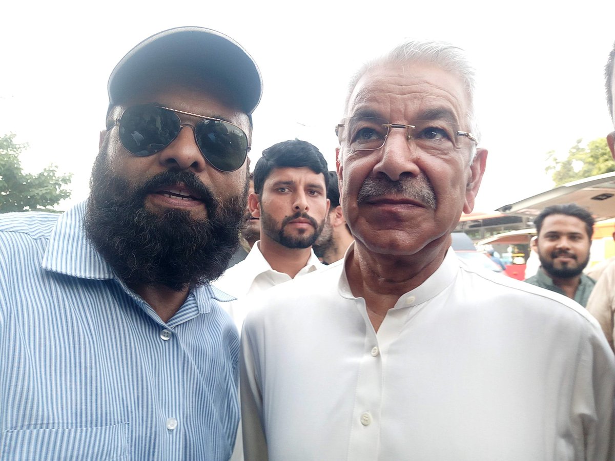 HammadR40497441's tweet photo. دشمن سن لے پاکستان کام پہلے کرتا ہے بات بعد میں کرتا ہے 
اللہ اکبر
🚀🚀🚀 https://t.co/C3pKyVpbuz