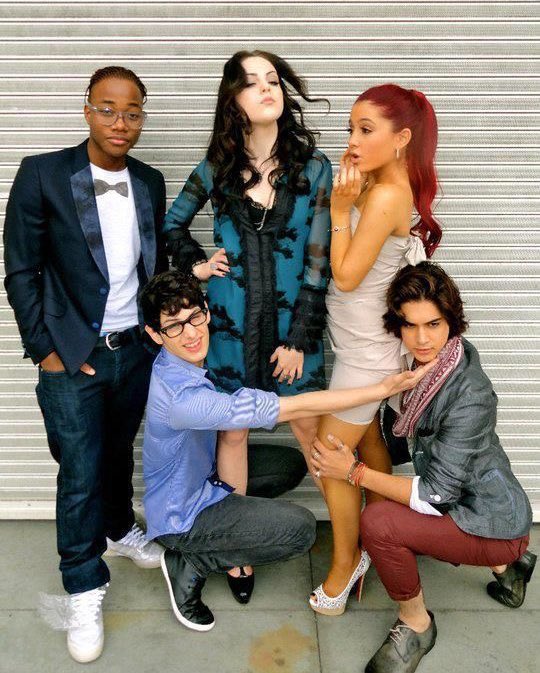 🚨BREAKING NEWS🚨

The cast for the Teen Titans live action has been released